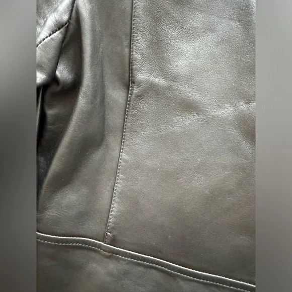 Leather jacket - Picture 12 of 16
